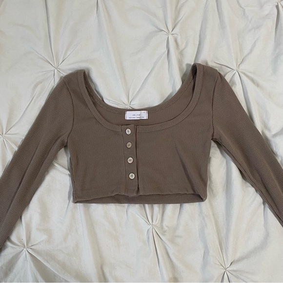 Oak + Fort button cropped top (NWOT) - Picture 4 of 8